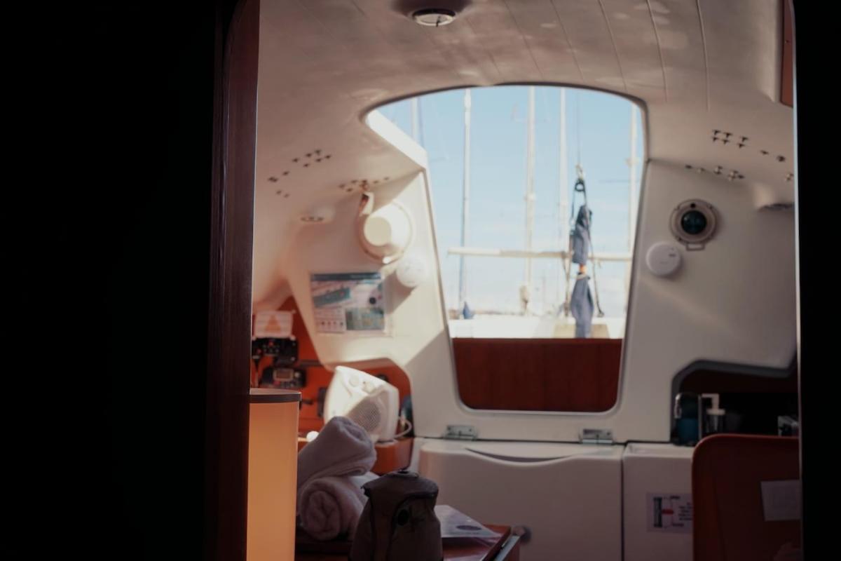 ホテル Surfbird Cozy Sailboat Escape リスボン エクステリア 写真